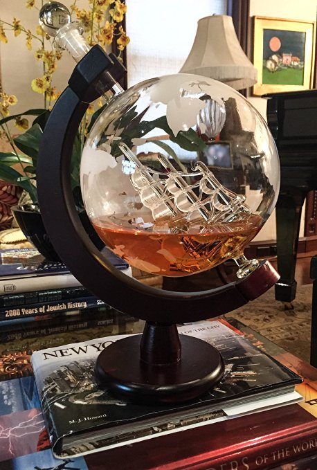The Wine Savant Extra Large Etched World Globe Decanter with Antique Ship 2500ml/2L (Extra Large Ship Decanter)