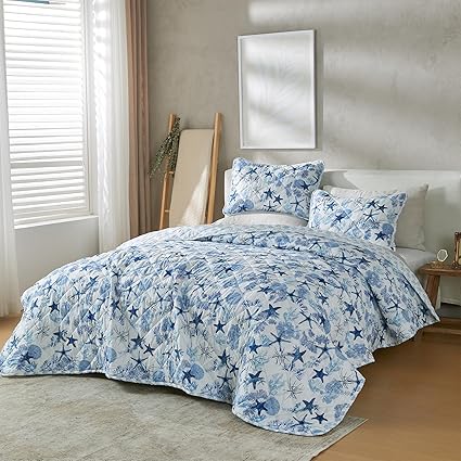 King Size Quilt Set with Shams, Blue Coastal Decor Bedding Set, All-Season, Lightweight Bedspreads. Reversible, Beach-Themed Bedding. (King, Navy Coral)