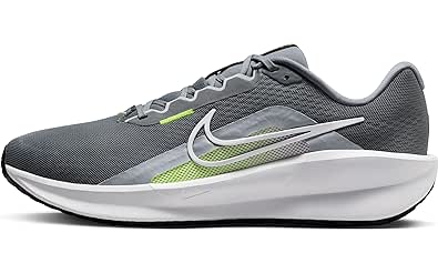 NIKE Mens Downshifter 13Running Shoe