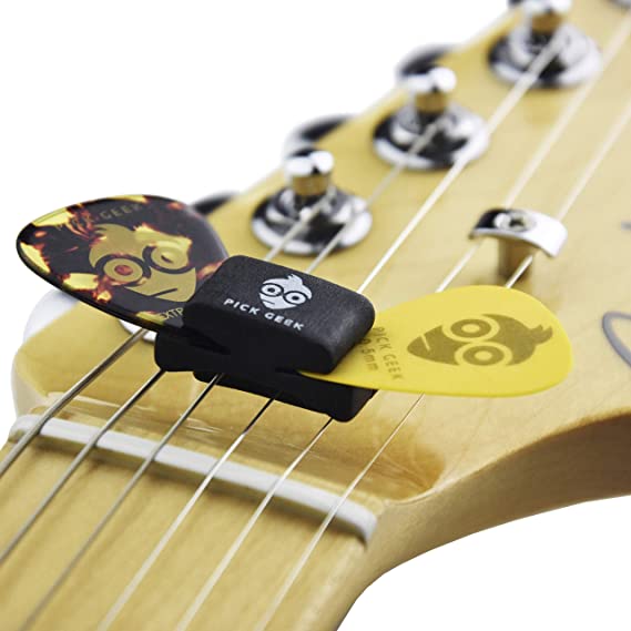 Pick Geek Wedgie Pick Holder Set - 6 x Wedgie Pick Holders - Fits Electric, Acoustic and Bass Guitars - Gifted in a Unique Pick Geek Linen Plectrum Bag - Includes a FREE Pick Geek Steel Pick