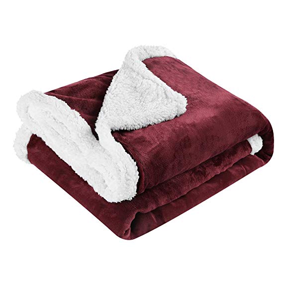 LANGRIA Luxury Sherpa Flannel Fleece Reversible Blanket Lightweight Extra Soft Skin-Friendly Fabric All Seasons Comfort Blanket for Couch Sofa Easy Care (50" x 60", Burgundy)