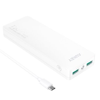 Power Bank, AUKEY 12000mAh Portable Charger Power Bank External Battery Pack for Apple iPad iPhone Samsung Google Nexus LG HTC and other USB Powered devices - White