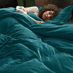 PHF Super Soft Velvet Duvet Cover Queen Size, 3pcs Luxurious Breathable Velour Fluffy Comforter Cover with 8 Ties, Cozy Flannel Duvet Cover with Pillow Shams, Zipper Closure, 90"x90", Peacock Blue