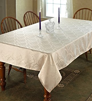 European Damask Design Tablecloth Size: 102" W x 60" D, Color: Ivory