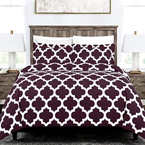 Egyptian Luxury Quatrefoil Duvet Cover Set - 3-Piece Ultra Soft Double Brushed Microfiber Printed Cover with Shams - King /Cal King - Purple/White