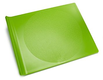 Preserve 14 x 11 Inch Cutting Board Made from Recycled Plastic, Green
