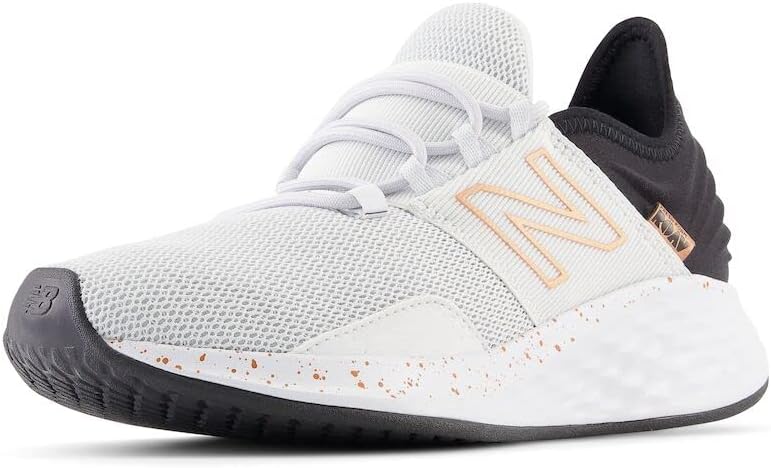 New Balance Women's Fresh Foam Roav V1 Sneaker