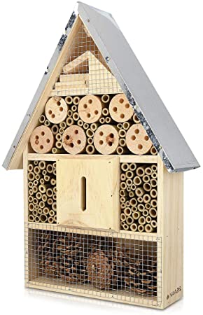 Navaris XL Wooden Insect Hotel - 9 x 16 x 3 Inches - Natural Wood Insect Home Bamboo Nesting Habitat - Garden Shelter for Bees, Butterflies, Ladybugs