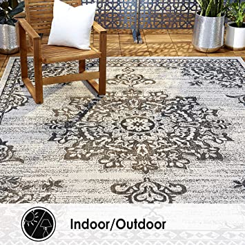 Home Dynamix Nicole Miller Patio Country Azalea Indoor/Outdoor Area Rug 5'2"x7'2", Traditional Medallion Gray/Black