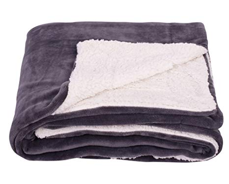SOCHOW Sherpa Fleece Throw Blanket, Double-Sided Super Soft Luxurious Plush Blanket 50"×60", Dark Grey