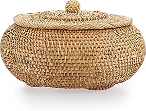 Hipiwe Round Rattan Boxes with Lid Natural Woven Storage Basket Bin Multi-Purpose Wicker Tray Weaving Decorative Shelf Basket Farmhouse Picnic Food Bread Fruit Table Storage Basket