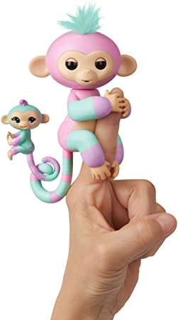Fingerlings Baby Monkey BFFs - Ashley (Pink) & Chance (Mini) - Interactive Pet - By WowWee