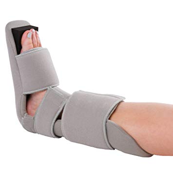 BraceAbility Padded 90 Degree Plantar Fasciitis Boot | Soft Dorsiwedge Night Splint to Stabilize Foot and Ankle, Stretches Plantar Fascia Ligament and Supports Achilles Tendon (Small)