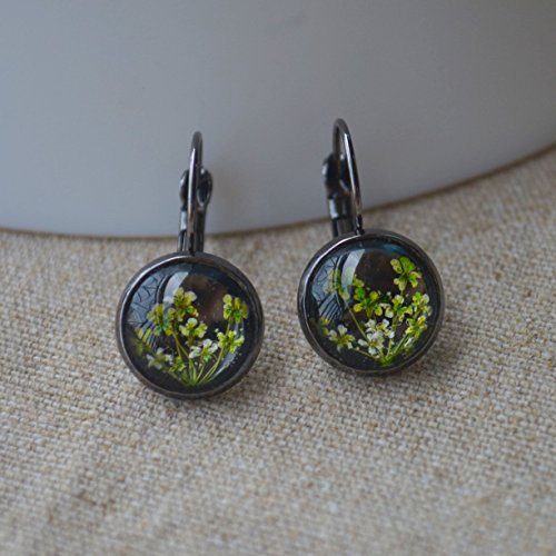 a Pair Green Babysbreath Real Flower Glass Black Copper Drop Earrings