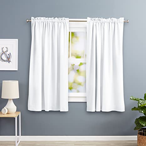 AmazonBasics Heat Insulating Blackout Curtain, 2 Pieces, 168 x 183 cm (WxL), White