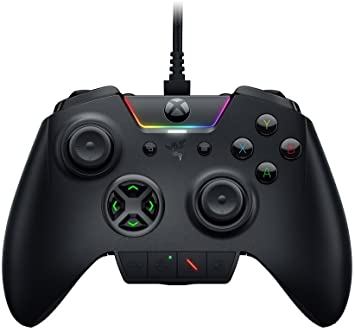 Razer Wolverine Ultimate for Xbox One - Manette de Jeu pour Xbox One (Manette Gaming avec Pavé Directionnel et Joysticks Interchangeables, Boutons Supplémentaires & Razer Chroma) Noir