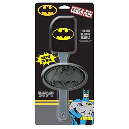 ICUP DC Comics - Batman, The Dark Knight Detective Silicone Spatula With Removable Head & Plastic Cookie Cutter Combo