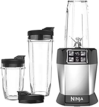 Ninja Blender with 1000-Watt Auto-iQ Base to Extract Nutrients for Smoothies, Juices and Shakes and 18, 24, and 32-Ounce Cups & Recipe Book (Auto-IQ Blender w/Recipe Book & 32/24/18 oz Cups)