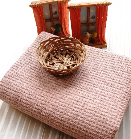 Ultra Absorbent *Waffle Weave* Microfiber Bath Towel in Coffee (29 X 55 Inches)