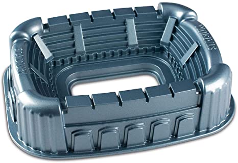 Nordic Ware Pro Cast Stadium Pan