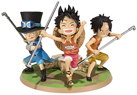 Bandai Tamashii Nations Luffy & Ace & Sabo A Promise of Brothers "One Piece " Action Figure