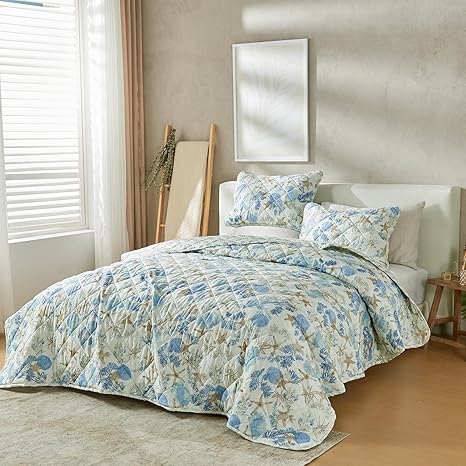 Full/Queen Size Quilt Set with Shams, Blue Coastal Decor Bedding Set, All-Season, Lightweight Bedspreads. Reversible, Beach-Themed Bedding. (Full/Queen, Blue Coral)