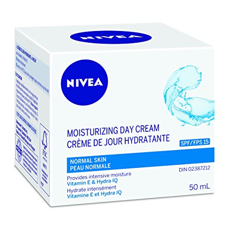 NIVEA Moisturizing Day Cream SPF15, 50mL