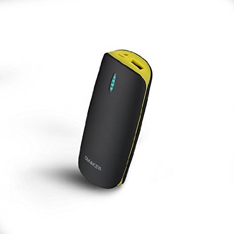 Omaker Intelligent 5200mAh 21A Output Ultra Portable Rubberized Battery Charger with Flashlight BlackYellow