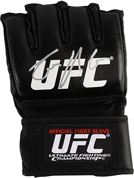 Conor McGregor Ultimate Fighting Championship Autographed Fight Model Glove - Fanatics Authentic Certified