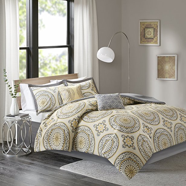 Comfort Spaces - Venice Cotton Comforter Set - 6 Piece - Medallion Pattern - Yellow, White, Grey - King Size, includes 1 Comforter, 2 Shams, 1 Bedskirt, 2 Décorative Pillows