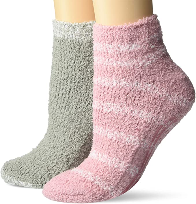 Dr. Scholl's womens 2 Pack Soothing Spa Low Cut Lavender   Vitamin E Socks With Silicone Treads