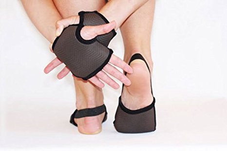 Yoga Paws: Mini Yoga Mats for Your Hands and Feet - Women's Small
