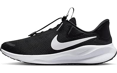 NIKE Mens Revolution 7 Easyon Running Shoe