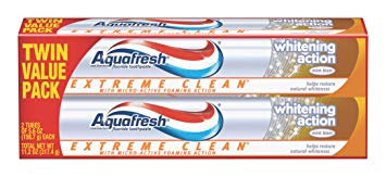 Aquafresh Extreme Clean Whitening Action Twin Pack Toothpaste, 5.6 Ounce