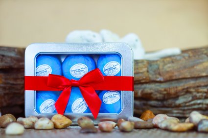 Bath Bombs Gift Set by Rejuvelle - 6 All Natural Soothing Sinus Allergy and Congestion Relief Bath Bombs Infused with Eucalyptus Peppermint and Lavender Essential Oils to Help You Breathe Easy Enjoy a moisturizing fizzy lush bath