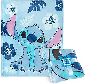 Disney Stitch Fleecedecke 150x130cm - Superweiche Kuscheldecke Kinder für Sofa und Bett - Gemütliche Decke Kinder (Light Blau Stitch)