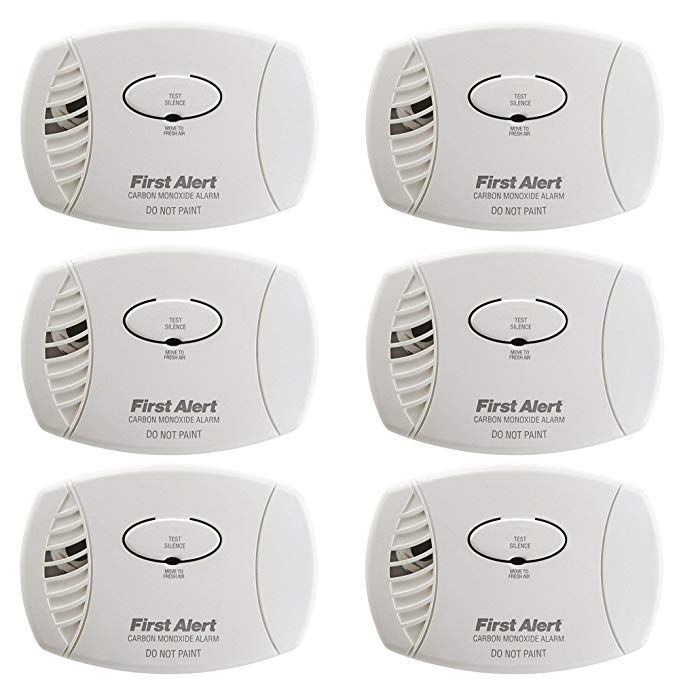 First Alert CO605 Plug-in Carbon Monoxide Detector with Battery Backup - 6 Pack