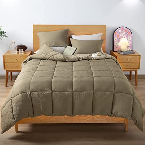 KASENTEX All Season Quilted Comforter Set Queen with 2 Pillow Shams, Cozy Soft Seersucker Bedding Set Textured, Down Alternative Fill(Full/Queen Set, Sage Green)