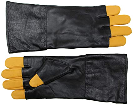 Star Wars Pedro Pascal Mandalorian Gloves by Magnoli Clothiers