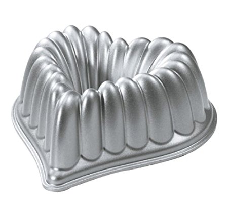 Nordic Ware 55548 Cast-Aluminum Elegant Heart Bundt Pan