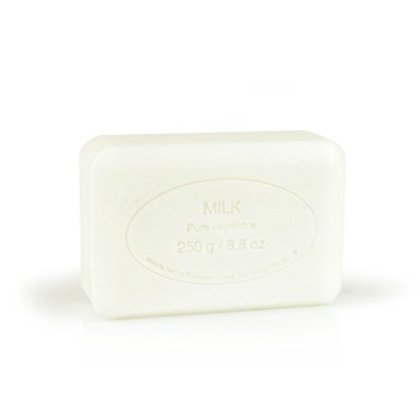 Pre de Provence Shea Butter Enriched Handmade French Soap Bar (250g) - Milk