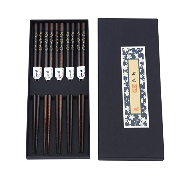 ZxU 5 Pair Natural Hardwood Wooden Japanese Chopsticks Set with Gift Box (Black Fish)