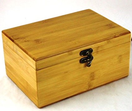 Beautiful Essential Oil Wooden (Bamboo) Storage Box, 24 Compartment to store and protect your Essential Oils by Dreaming Earth Botanicals