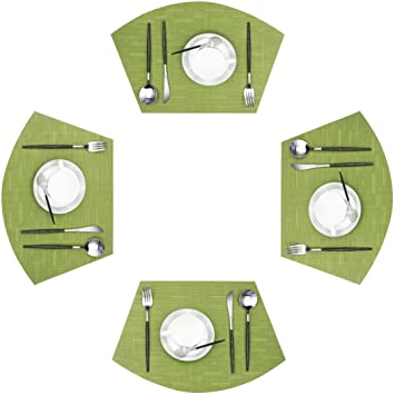 pigchcy Wedge Shape Placemats for Round Table Cross-Weave Washable Vinyl Placemat Heat-Insulating Wedge Table Mats Set of 4 (Sage Green)