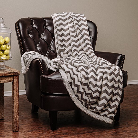 Chanasya Super Soft Ultra Plush Cozy Fluffy Warm Chevron Print Modern Contemperary Design Velvet Fleece Front and Fuzzy Sherpa Back Microfiber Throw Blanket ( 50" x 65" )- Gray and White