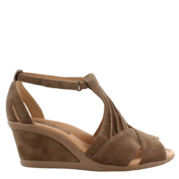 Earth Women's, Curvet Wedge Heel Sandals