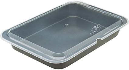 Ecolution Bakeins Cake Pan with Lid – PFOA, BPA, and PTFE Free Non-Stick Coating – Heavy Duty Carbon Steel – Dishwasher Safe – Gray – 13” x 9” x 1.875” (Without Lid)