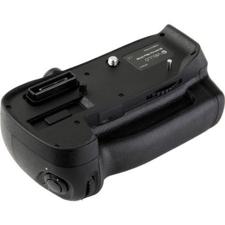 Vello - BG-N11 Battery Grip for Nikon D7100 & D7200