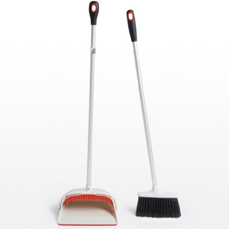 OXO Small Upright Sweep Set