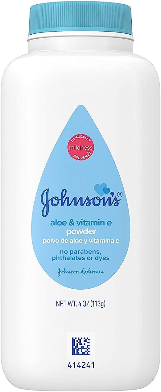 Johnson's Baby Powder with Naturally Derived Cornstarch Aloe & Vitamin E, Hypoallergenic, 4 oz
